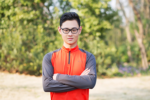 王壯：團(tuán)建定制專(zhuān)員拓展師